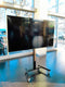 TV Ultra HD con stativo